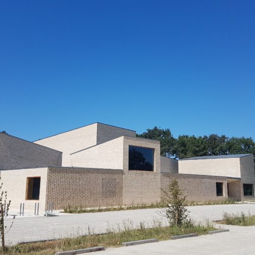 Centre culturel des Pierres blanches – Saint Jean de Boiseau / RAUM / Brique Petersen D71