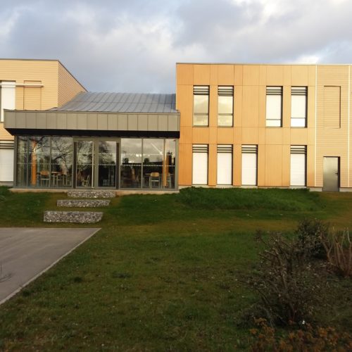 Ecole primaire Martin Martine - Cambrai / Beaucamp architecte / Joint eurochannel CCS 30079 - bardage cape cod